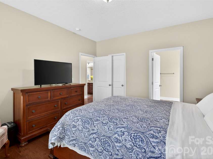 38 Pine Hill Road, Fairview, NC 28730.  MLS# CAR4400617, YatesRealty ID 17626. 