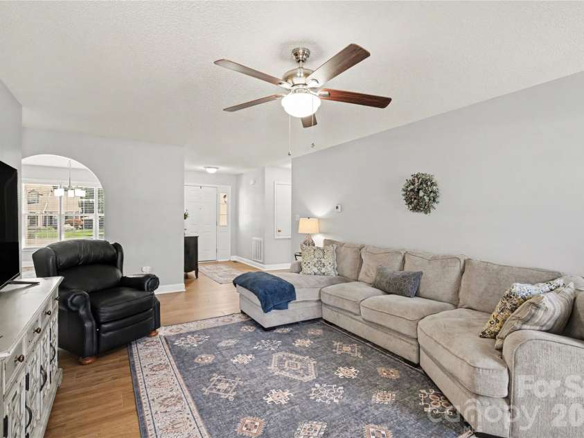 309 Foxcress Drive, Salisbury, NC 28147.  MLS# CAR4373704, YatesRealty ID 17627. 