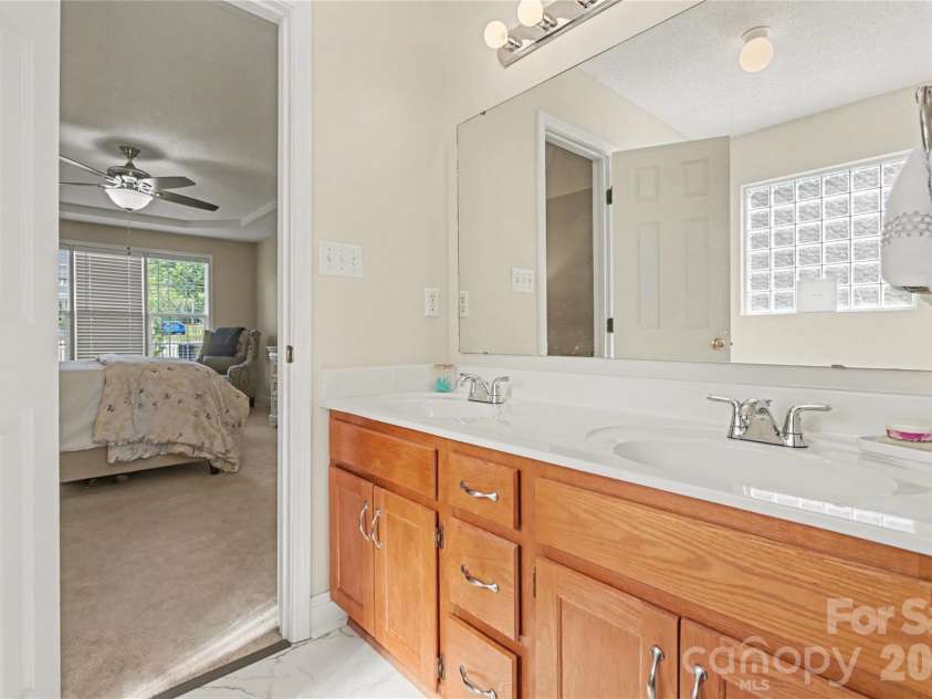 309 Foxcress Drive, Salisbury, NC 28147.  MLS# CAR4373704, YatesRealty ID 17627. 