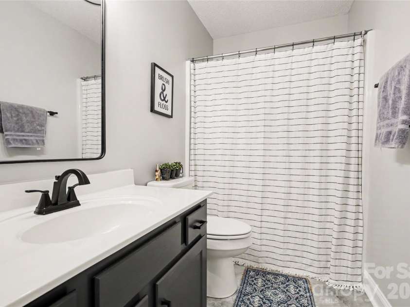 309 Foxcress Drive, Salisbury, NC 28147.  MLS# CAR4373704, YatesRealty ID 17627. 