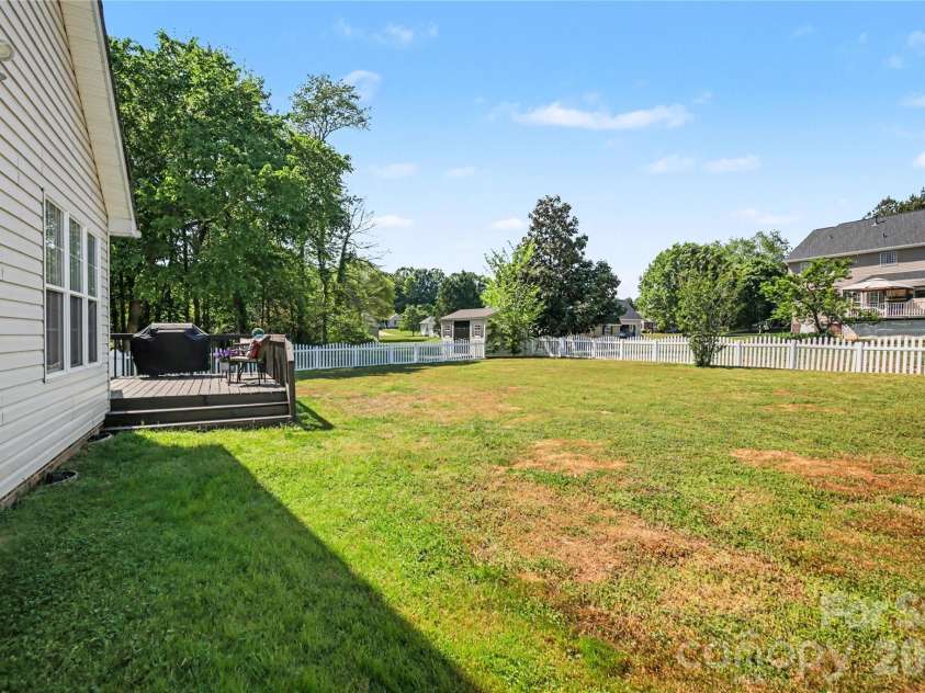 309 Foxcress Drive, Salisbury, NC 28147.  MLS# CAR4373704, YatesRealty ID 17627. 