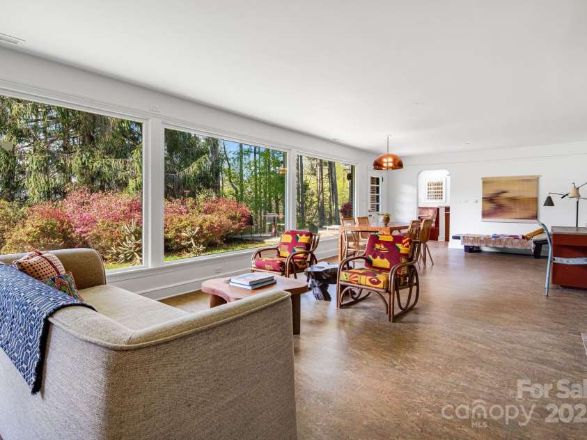 80 Sunset Drive, Marshall, NC 28753.  MLS# CAR4246500, YatesRealty ID 17627. 