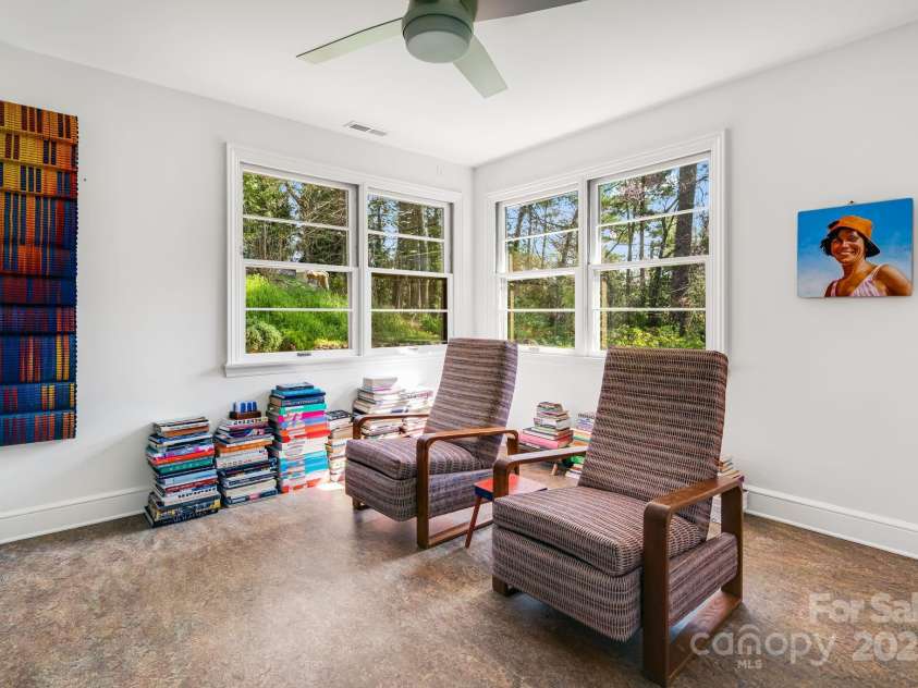 80 Sunset Drive, Marshall, NC 28753.  MLS# CAR4246500, YatesRealty ID 17627. 