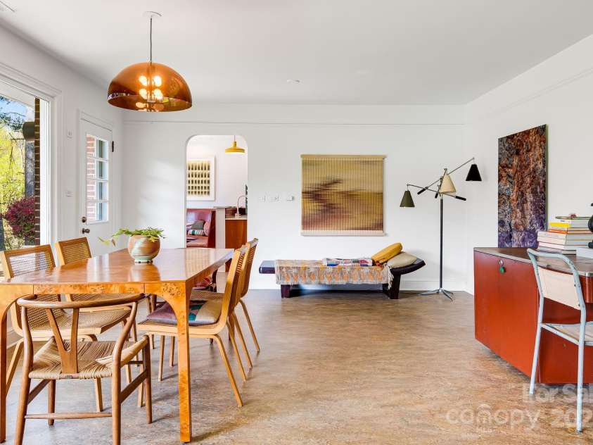 80 Sunset Drive, Marshall, NC 28753.  MLS# CAR4246500, YatesRealty ID 17627. The home has marmoleum floors