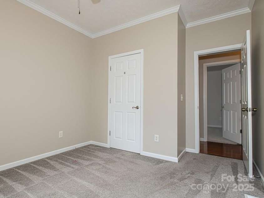 30 Forest Ridge Drive, Asheville, NC 28806.  MLS# CAR4252097, YatesRealty ID 17628. 