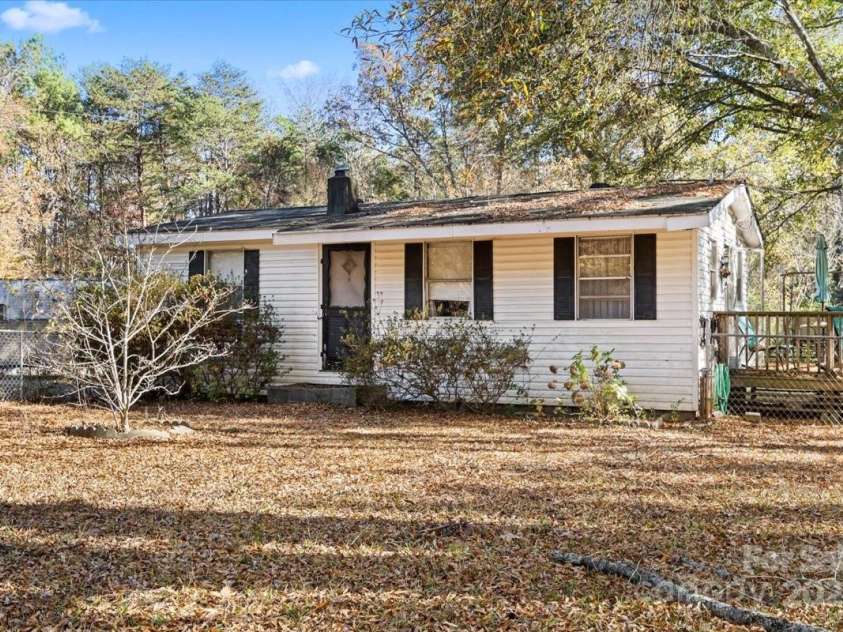 1710 Merritt Road, Fort Mill, SC 29715.  MLS# CAR4321830, YatesRealty ID 1763. 