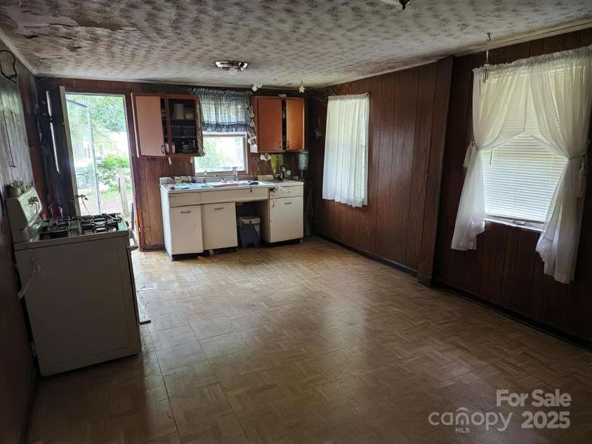 1710 Merritt Road, Fort Mill, SC 29715.  MLS# CAR4321830, YatesRealty ID 1763. 