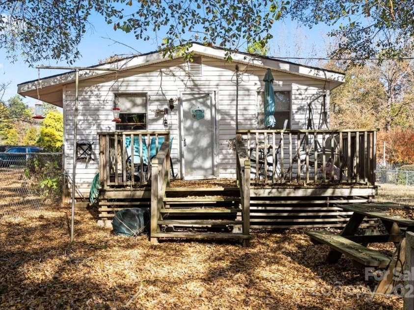 1710 Merritt Road, Fort Mill, SC 29715.  MLS# CAR4321830, YatesRealty ID 1763. 