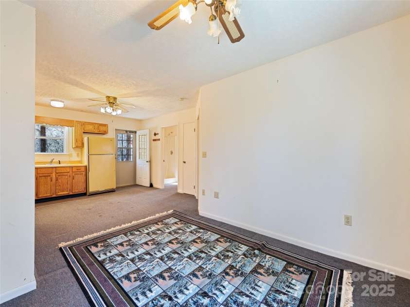 91 Jeter Road, Clyde, NC 28721.  MLS# CAR4239797, YatesRealty ID 17630. 