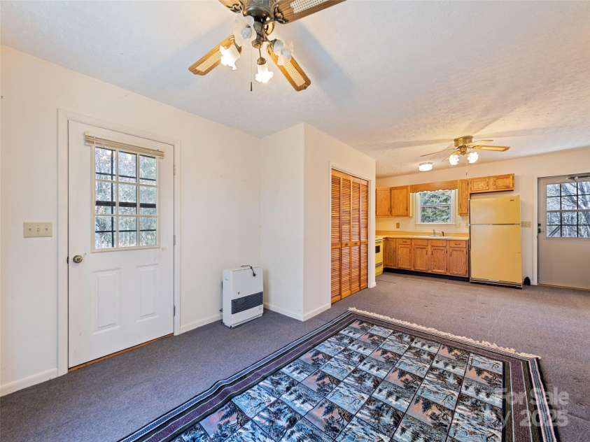 91 Jeter Road, Clyde, NC 28721.  MLS# CAR4239797, YatesRealty ID 17630. 