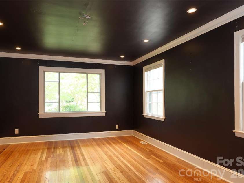 1456 Briar Creek Road, Charlotte, NC 28205.  MLS# CAR4377109, YatesRealty ID 17631. 