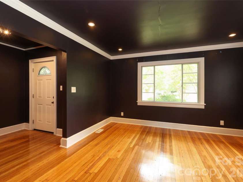 1456 Briar Creek Road, Charlotte, NC 28205.  MLS# CAR4377109, YatesRealty ID 17631. 