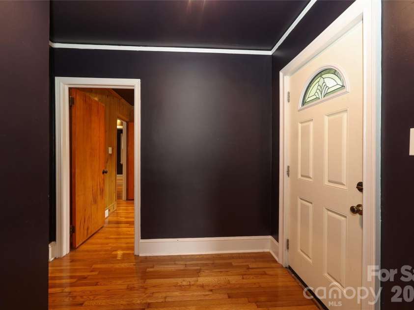 1456 Briar Creek Road, Charlotte, NC 28205.  MLS# CAR4377109, YatesRealty ID 17631. 