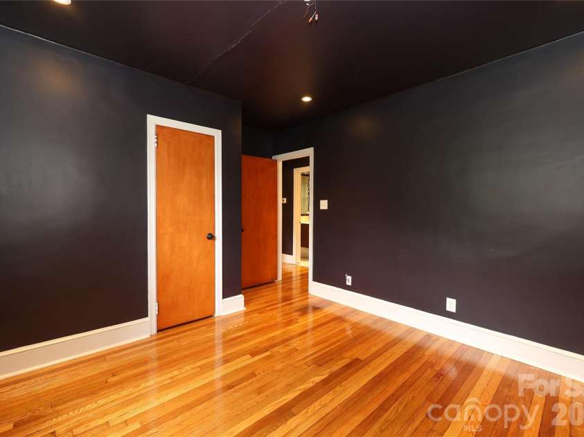 1456 Briar Creek Road, Charlotte, NC 28205.  MLS# CAR4377109, YatesRealty ID 17631. 