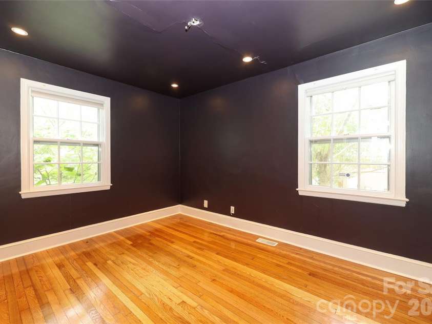 1456 Briar Creek Road, Charlotte, NC 28205.  MLS# CAR4377109, YatesRealty ID 17631. 