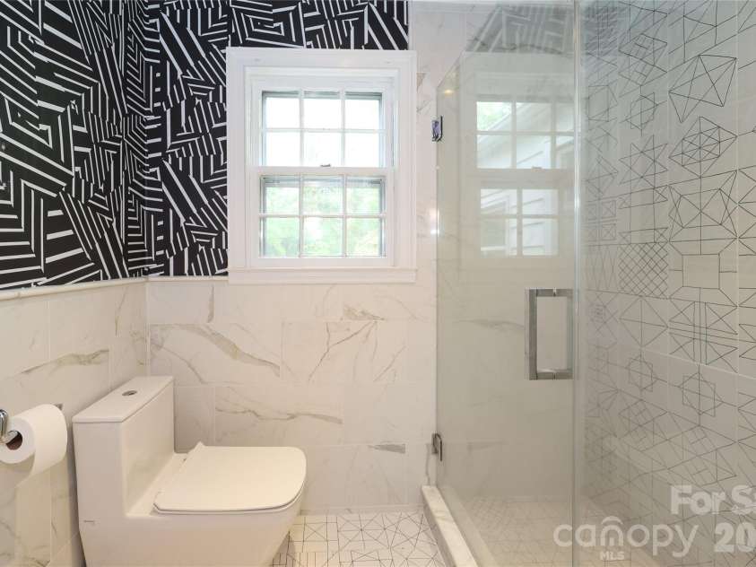 1456 Briar Creek Road, Charlotte, NC 28205.  MLS# CAR4377109, YatesRealty ID 17631. 