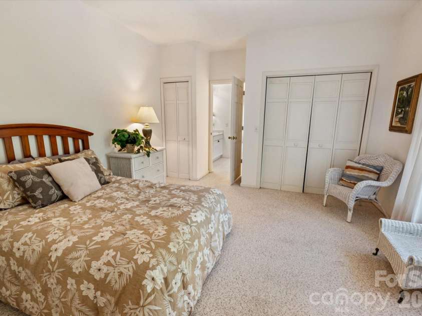 25 Towhee Trail, Tryon, NC 28782.  MLS# CAR4283605, YatesRealty ID 17633. 