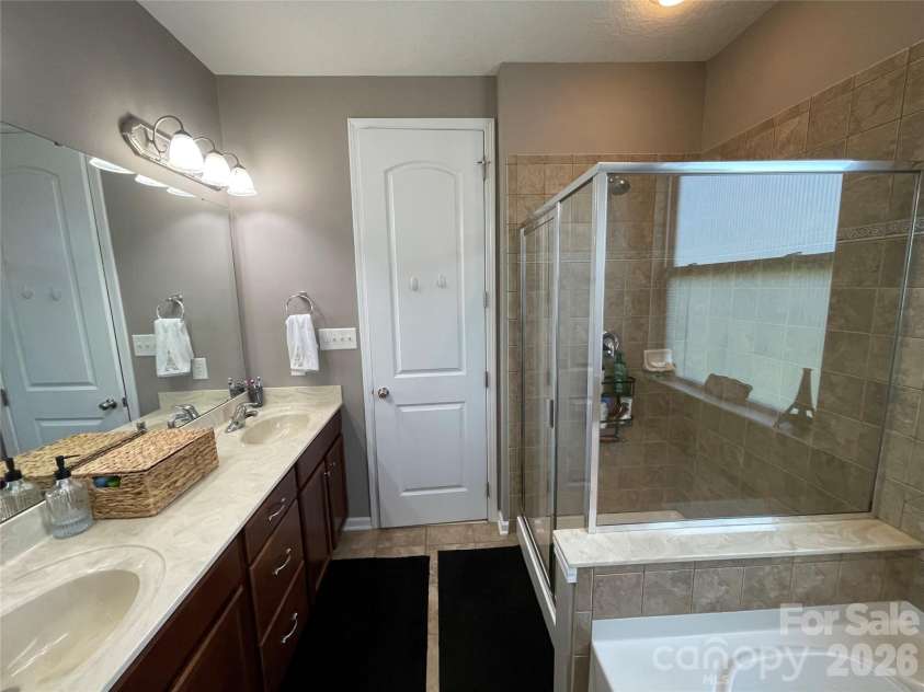 308 Tall Wheat Lane, Mount Holly, NC 28120.  MLS# CAR4306056, YatesRealty ID 17634. Primary Bath