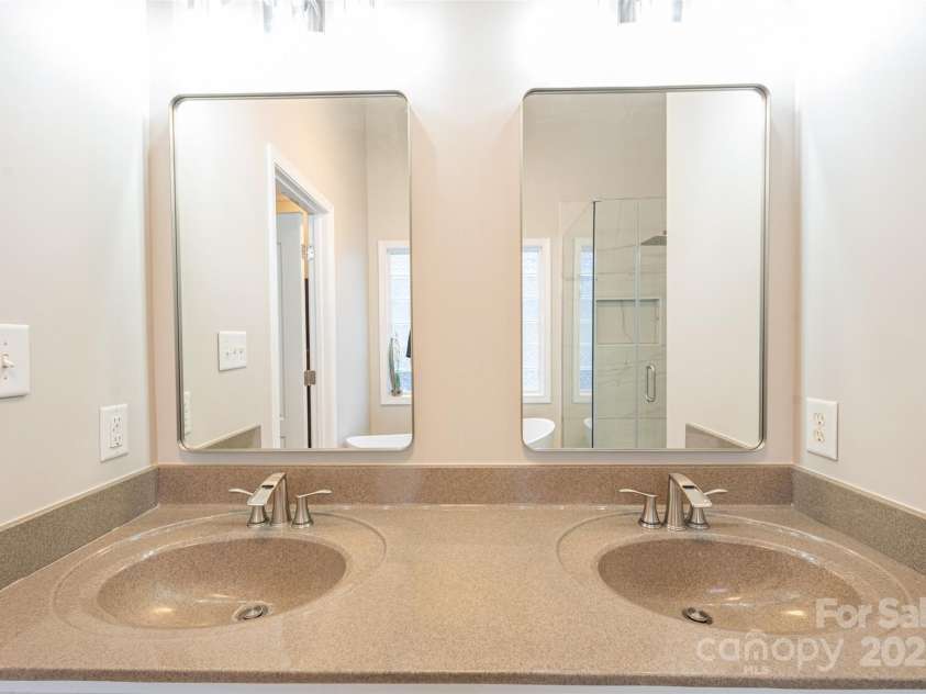 260 Ingonish Drive, Gastonia, NC 28056.  MLS# CAR4245388, YatesRealty ID 17635. 