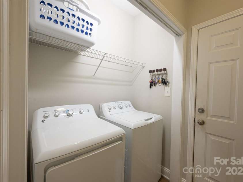260 Ingonish Drive, Gastonia, NC 28056.  MLS# CAR4245388, YatesRealty ID 17635. 