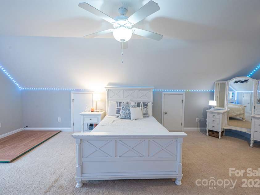 260 Ingonish Drive, Gastonia, NC 28056.  MLS# CAR4245388, YatesRealty ID 17635. 