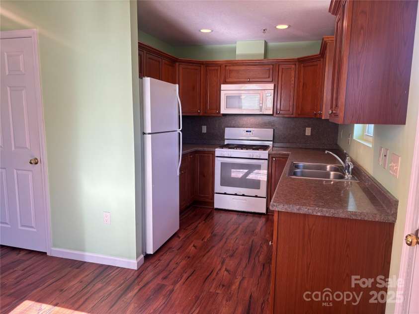 71 Volunteer Way Drive, East Flat Rock, NC 28726.  MLS# CAR4312459, YatesRealty ID 17635. 