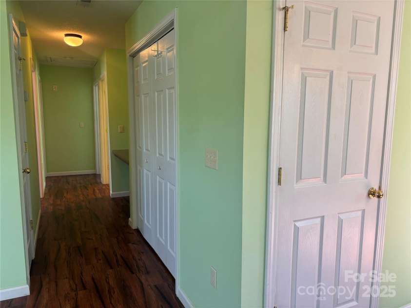 71 Volunteer Way Drive, East Flat Rock, NC 28726.  MLS# CAR4312459, YatesRealty ID 17635. 