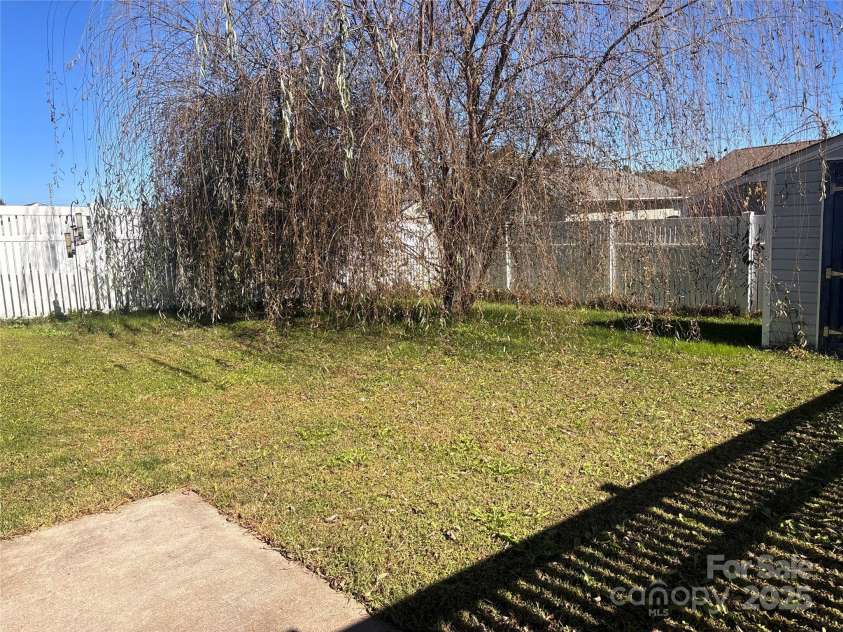71 Volunteer Way Drive, East Flat Rock, NC 28726.  MLS# CAR4312459, YatesRealty ID 17635. 