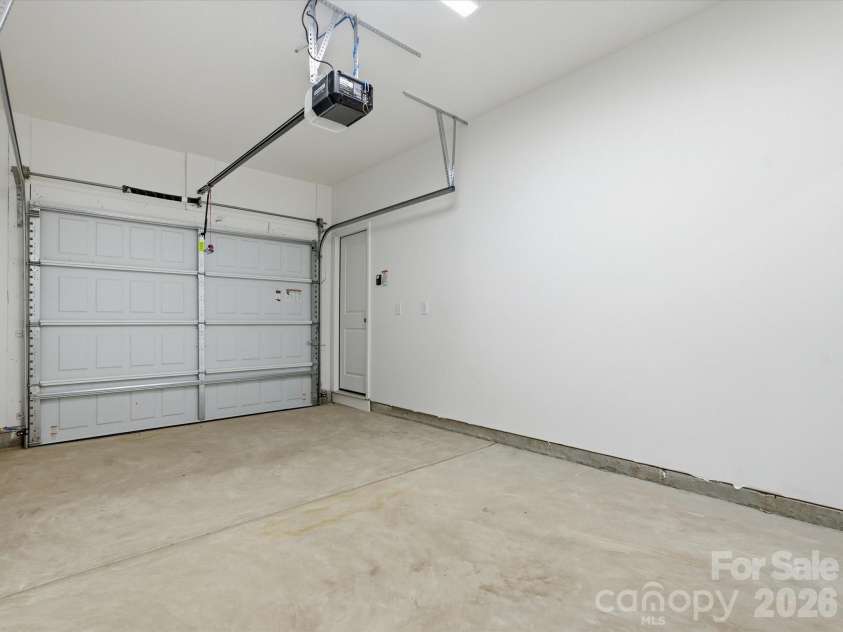 3136 Butler Hill Drive, Matthews, NC 28105.  MLS# CAR4321868, YatesRealty ID 17636. 