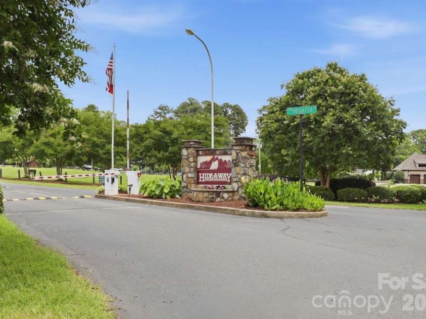 2121 Regatta Lane, Denver, NC 28037.  MLS# CAR4419706, YatesRealty ID 17637. 