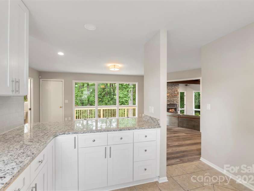 2666 Providence Drive, Gastonia, NC 28052.  MLS# CAR4264344, YatesRealty ID 17637. 