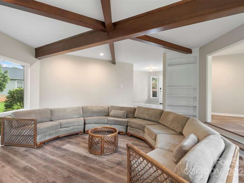 2666 Providence Drive, Gastonia, NC 28052.  MLS# CAR4264344, YatesRealty ID 17637. 