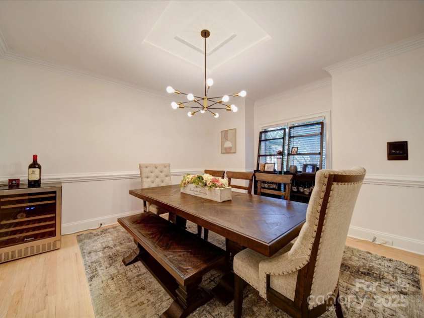 15708 Eagleview Drive, Charlotte, NC 28278.  MLS# CAR4267161, YatesRealty ID 17638. 