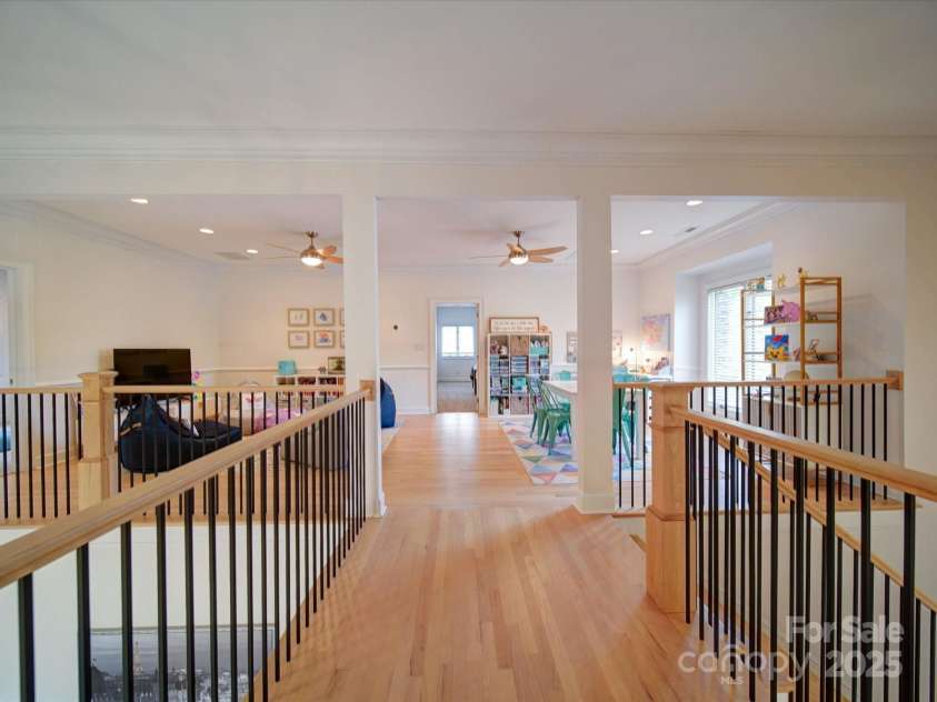 15708 Eagleview Drive, Charlotte, NC 28278.  MLS# CAR4267161, YatesRealty ID 17638. 