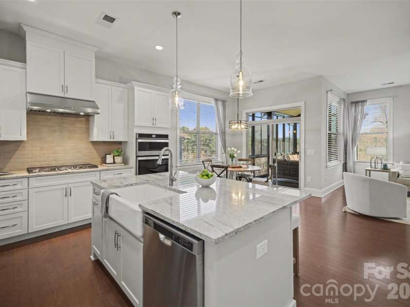 15828 Vale Ridge Drive, Charlotte, NC 28278.  MLS# CAR4344836, YatesRealty ID 17638. 