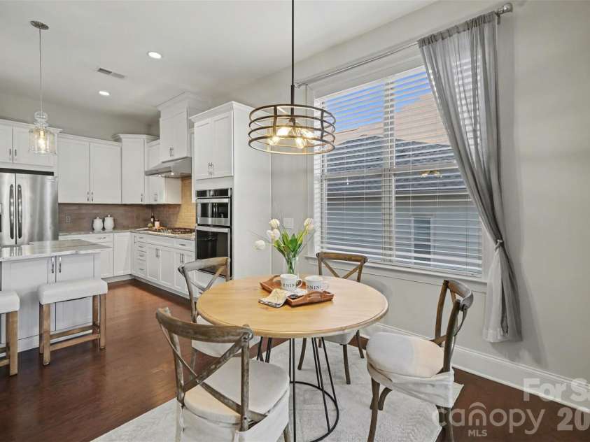 15828 Vale Ridge Drive, Charlotte, NC 28278.  MLS# CAR4344836, YatesRealty ID 17638. 