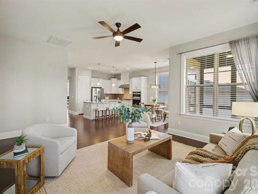 15828 Vale Ridge Drive, Charlotte, NC 28278.  MLS# CAR4344836, YatesRealty ID 17638. 