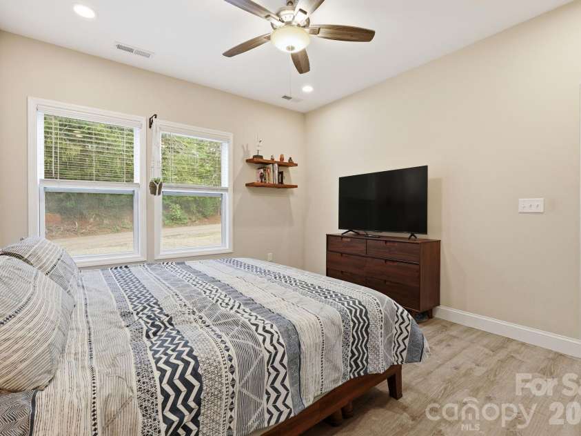 239 Northside Street, Canton, NC 28716.  MLS# CAR4349371, YatesRealty ID 17639. 