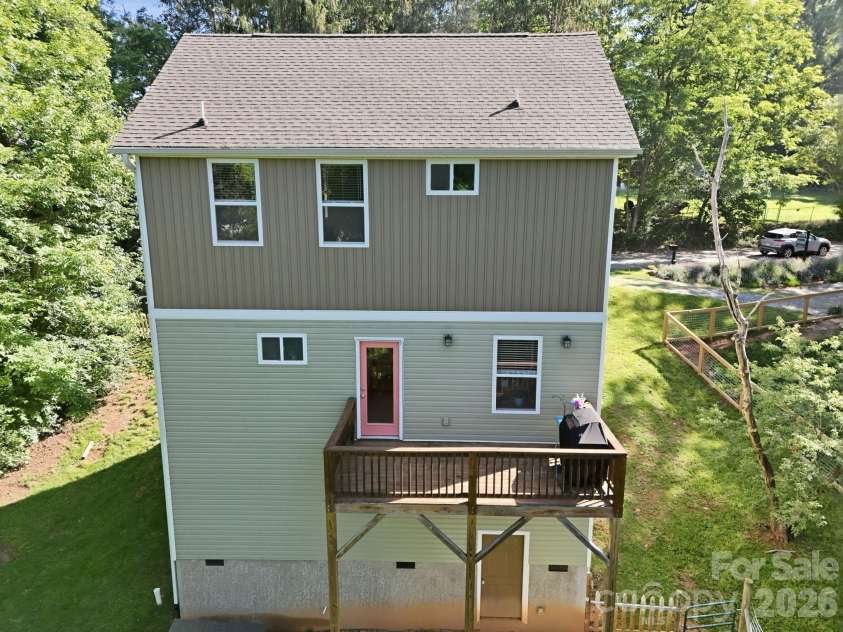 239 Northside Street, Canton, NC 28716.  MLS# CAR4349371, YatesRealty ID 17639. 