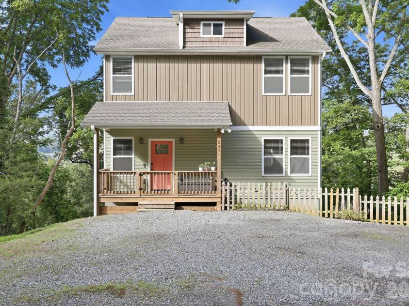 239 Northside Street, Canton, NC 28716.  MLS# CAR4349371, YatesRealty ID 17639. 