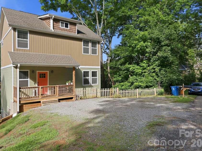 239 Northside Street, Canton, NC 28716.  MLS# CAR4349371, YatesRealty ID 17639. 