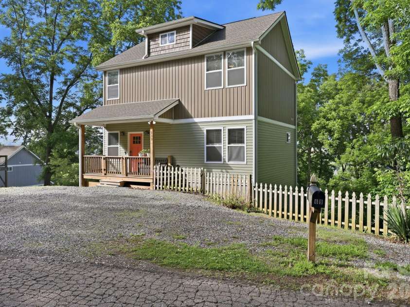 239 Northside Street, Canton, NC 28716.  MLS# CAR4349371, YatesRealty ID 17639. 