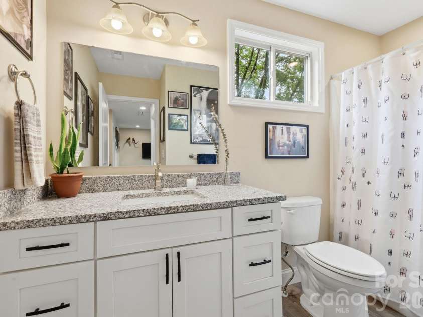 239 Northside Street, Canton, NC 28716.  MLS# CAR4349371, YatesRealty ID 17639. Wonderful bathroom on upper level
