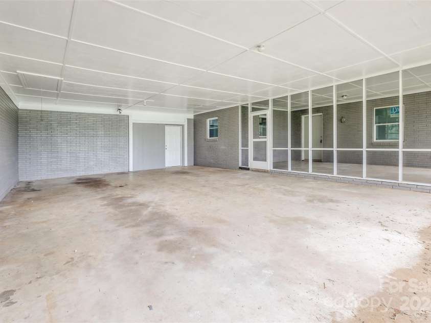 5625 Highway 601 Highway, Salisbury, NC 28147.  MLS# CAR4166157, YatesRealty ID 17639. 