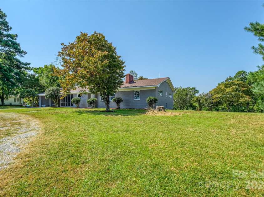 5625 Highway 601 Highway, Salisbury, NC 28147.  MLS# CAR4166157, YatesRealty ID 17639. 