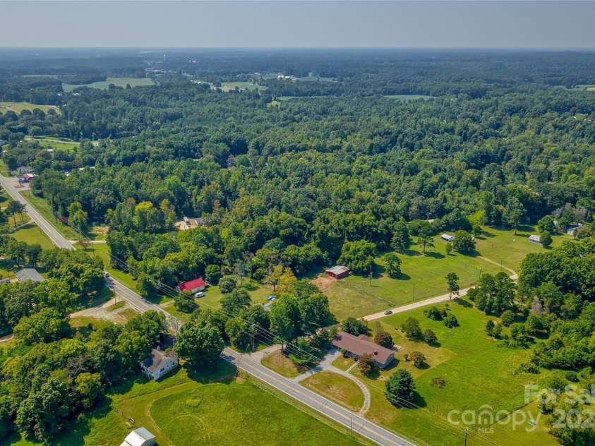 5625 Highway 601 Highway, Salisbury, NC 28147.  MLS# CAR4166157, YatesRealty ID 17639. 