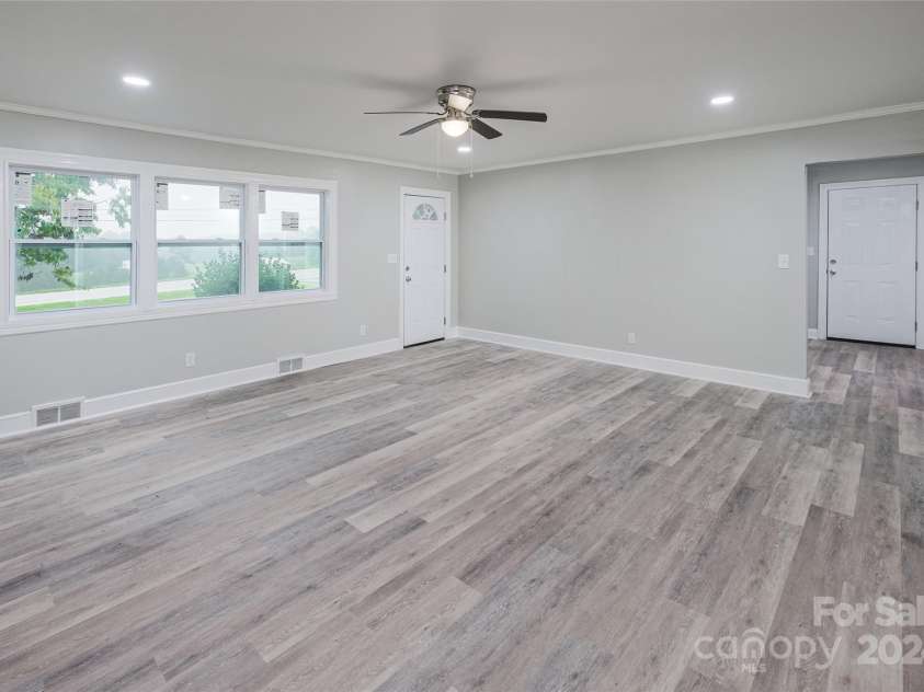 5625 Highway 601 Highway, Salisbury, NC 28147.  MLS# CAR4166157, YatesRealty ID 17639. 