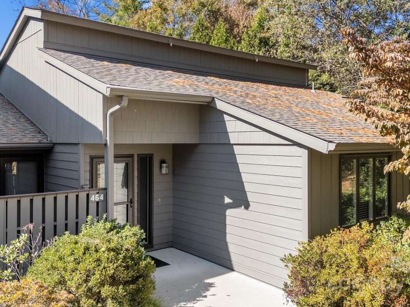 464 Crowfields Drive, Asheville, NC 28803.  MLS# CAR4192949, YatesRealty ID 1764. 