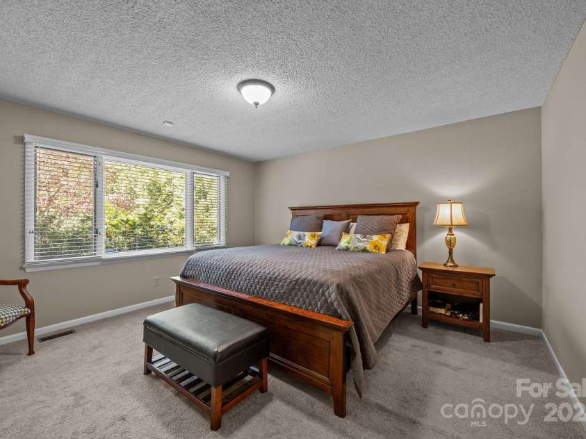 464 Crowfields Drive, Asheville, NC 28803.  MLS# CAR4192949, YatesRealty ID 1764. 