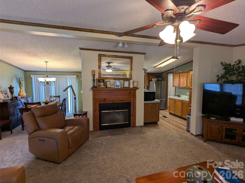 6846 Potter Road, Matthews, NC 28104.  MLS# CAR4349179, YatesRealty ID 17640. 